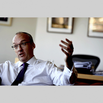 Clinton Maynard On 2ue