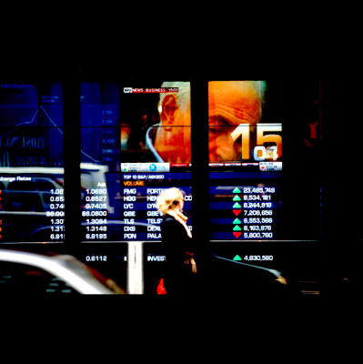 Clinton Maynard On 2ue