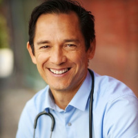 Dr. Derek Taylor – Eliminating Pain by Treating the Cause vs Symptoms