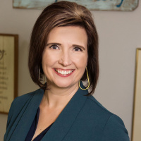 Dr. Natalie Marr – Helping Women Make Midlife Their BEST LIFE