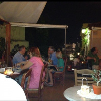 I Will survive en grec: Typisch !