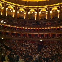 İki ayri yerde daha protesto, ikinci yarinin basinda