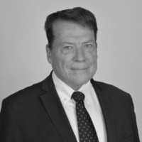 PAWcast: Ambassador Cameron Hume ’68 Discusses Humanitarian Aid