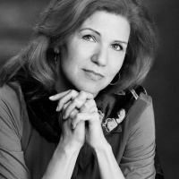 PAWcast: Author Lisa Gornick ’77 on the Writing Life (May 2019)