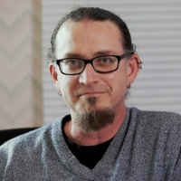 Ep 106 Building new realities – with Lance Lones