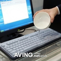 Thursday, May 18, 2006 ATM news