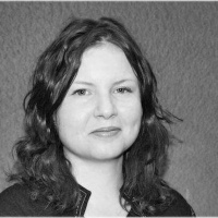 Ep #3: How to Stand Apart When Making Your Next Career Move —Delia Slucutt