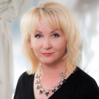 2018 - 8-27 MONDAY NIGHT CALL - Beauty School For YL Business Builders