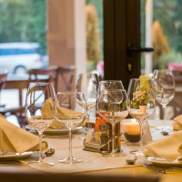 What is the future of dining and customer service?