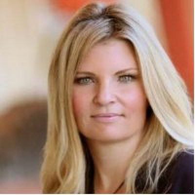 Women Worldwide With Deirdre Breakenridge