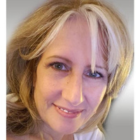 Meet The SEO Secret Weapon Linda Cherry on the Mompreneur Model Show.