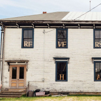 SEVERINE VON TSCHARNER FLEMING on the Commons to Which We Belong /214