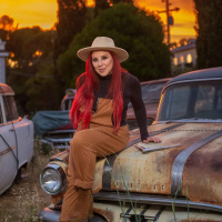 Glenda Benevides - Vocalist/Musician 