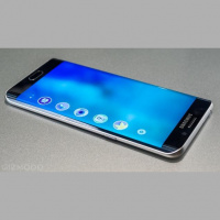 El Galaxy S6 Edge plus : mas grande no significa mejor