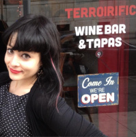 Wink chats with Onne at Terroirific, Geneva