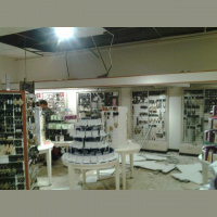 Travis Pearson runs into JC Penny after hearing screams