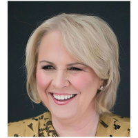 eWN CloseUP-Surviving the Unthinkable and Living Your Dream