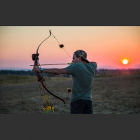 Tradgeeks Podcast- Episode #32: Chester Floyd (RER Bows)