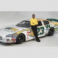 Bill Lester: NASCAR Trailblazer