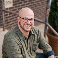 Knowing Animals 170: Animal rights pacifism with Blake Hereth