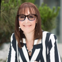 Ep. 47: Leslie Grossman talks to Cary about Why gender equity should be a reality - Not just a goal.