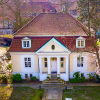 27.11.2025: Minderjaehrige erben ein Haus