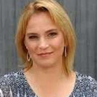 Lee Ann Sokolis with RE/MAX Preferred Group