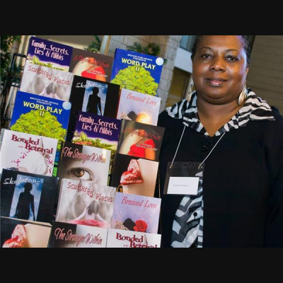 In The Authors Corner With Etienne