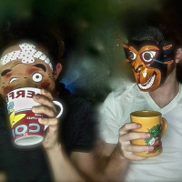 Episode 14 - Holidays, eating bugs, and Zoboomafoo