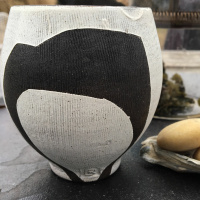 Bright red beak: tea meditation