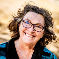 Claudia Martin - Moms Birds