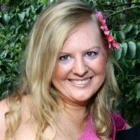 Toastcaster 120 - Can I Use That Picture? — Samantha Lile