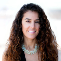 #92 Creating Digital Happiness with Anna Akbari – Podcast