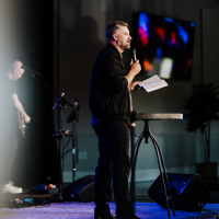 Episode 588: See The Invisible - 2 Corinthians 4:7-18 w/ Mo Thieman