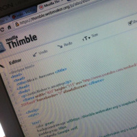@manchesterbudo and @teknoteacher discuss Mozilla Thimble in a Year 8 class