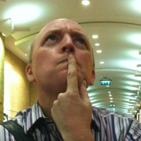 Can we use power of twitter to help SharonW1980 ?