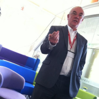 @educationfest Guy Claxton describes two metaphors for education at #educationfest 