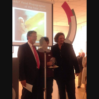 Interview Clip: Head judge Jay Rayner talking about the winning photograph at the Pink Lady Food Photographer of the Year Awards 2014