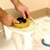 Bob Vila Radio: Replacing a Toilet