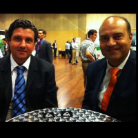 Con los ingenieros de la tabla de surf parabólica en #emprende2011