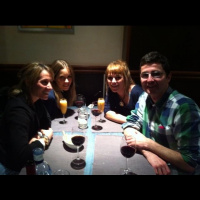 Compartiendo mesa con emprendedores