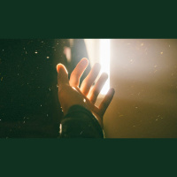 Should Men Still Pray with Lifted Hands?