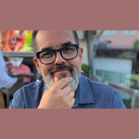 Episode 130: Interview with Newbery honored author/illustrator Pedro Martín