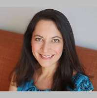 Episode 132: Interview with Newbery-honor author Veera Hiranandani