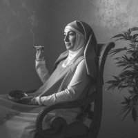 25 * Healing Weed: The Sisters of the Valley