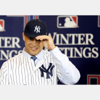 #125 – NCAA Football Awards, Stanton and Judge, Balls to Europe