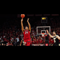 Ron Harper Knocks Purdue out of Number One