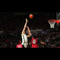 Edey Lifts Purdue to Victory over Austin Peay