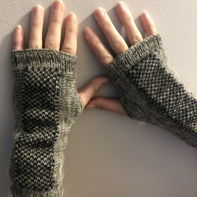 Hand Y Machine Knitting