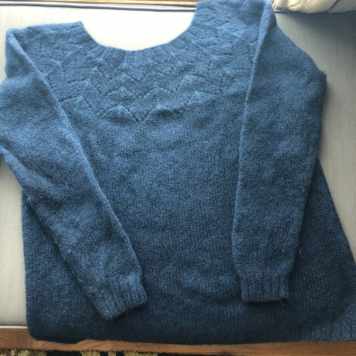 Hand Y Machine Knitting